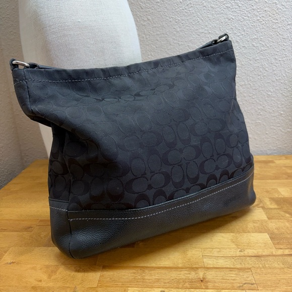 Coach Black Signature Jacquard Taylor Hobo Tote Bag F23279 - Picture 3 of 12